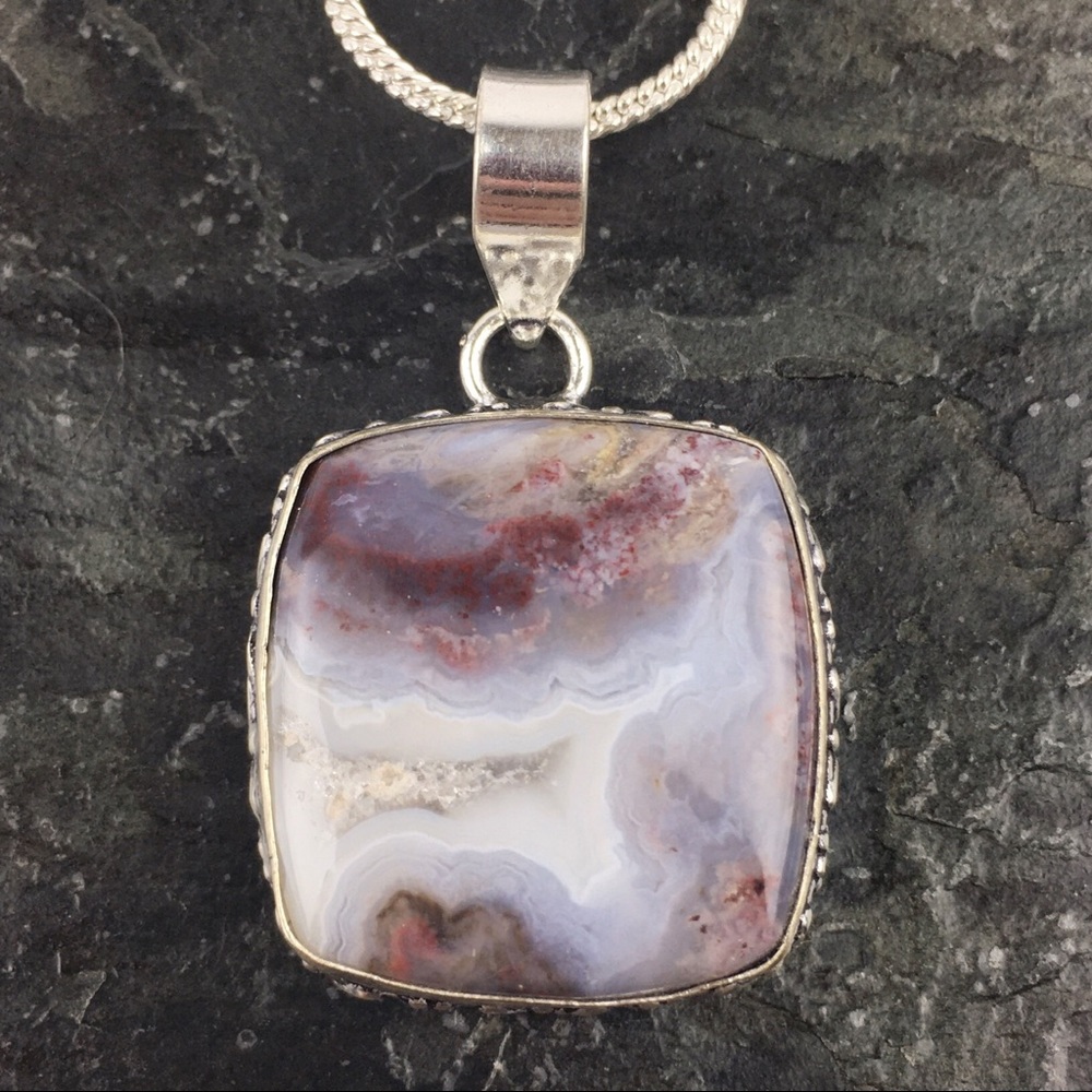 New Crazy Lace Agate Stone Silver Pendant Necklace